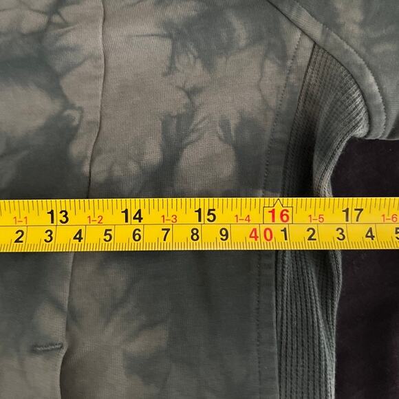 Lululemon Scuba Hoodie Light Cotton Fleece Shibori Misty Meadow Deep Ivy Size 6 - Picture 6 of 6